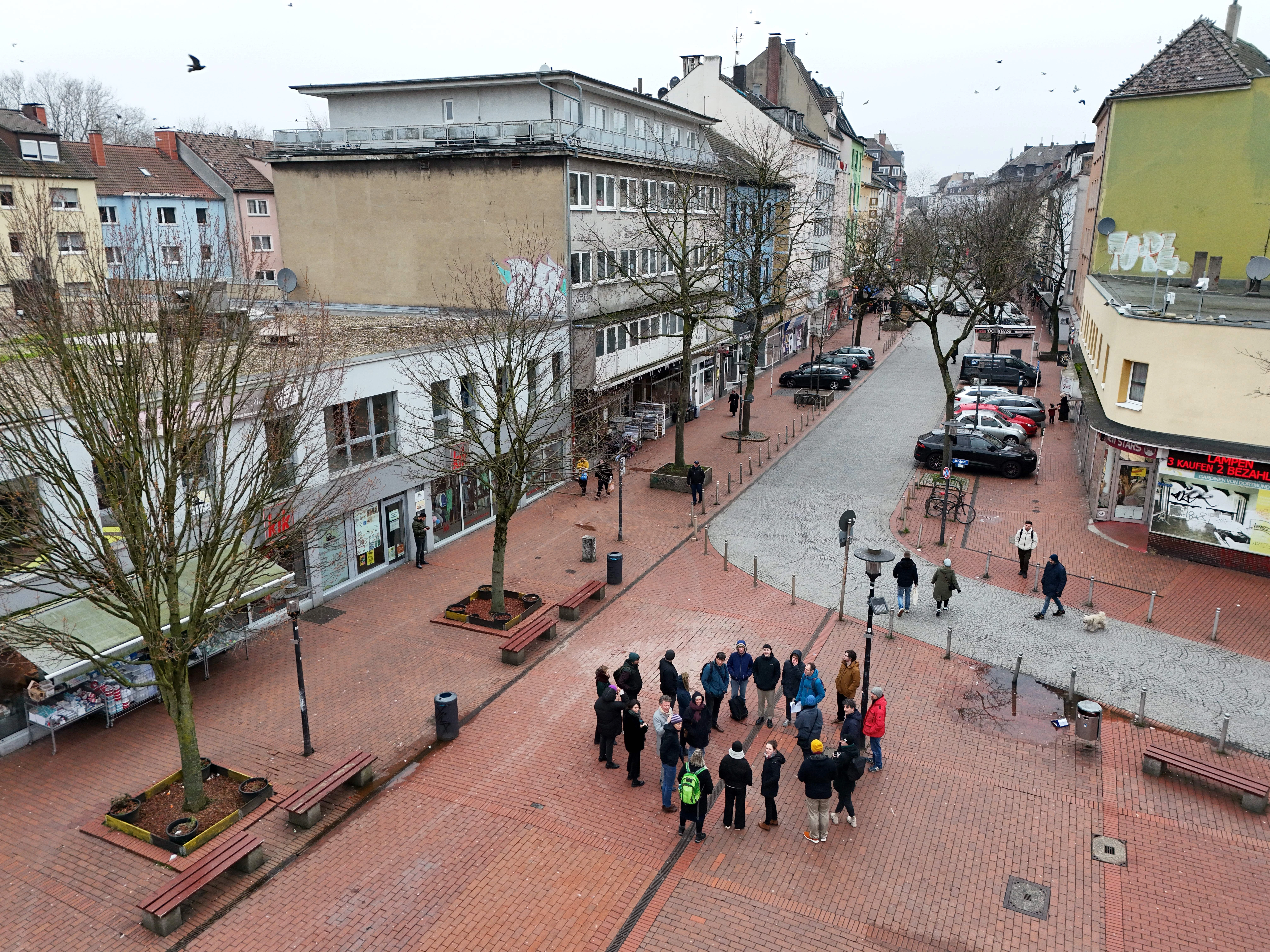 Exkursion steht in der Nordstadt Dortmund